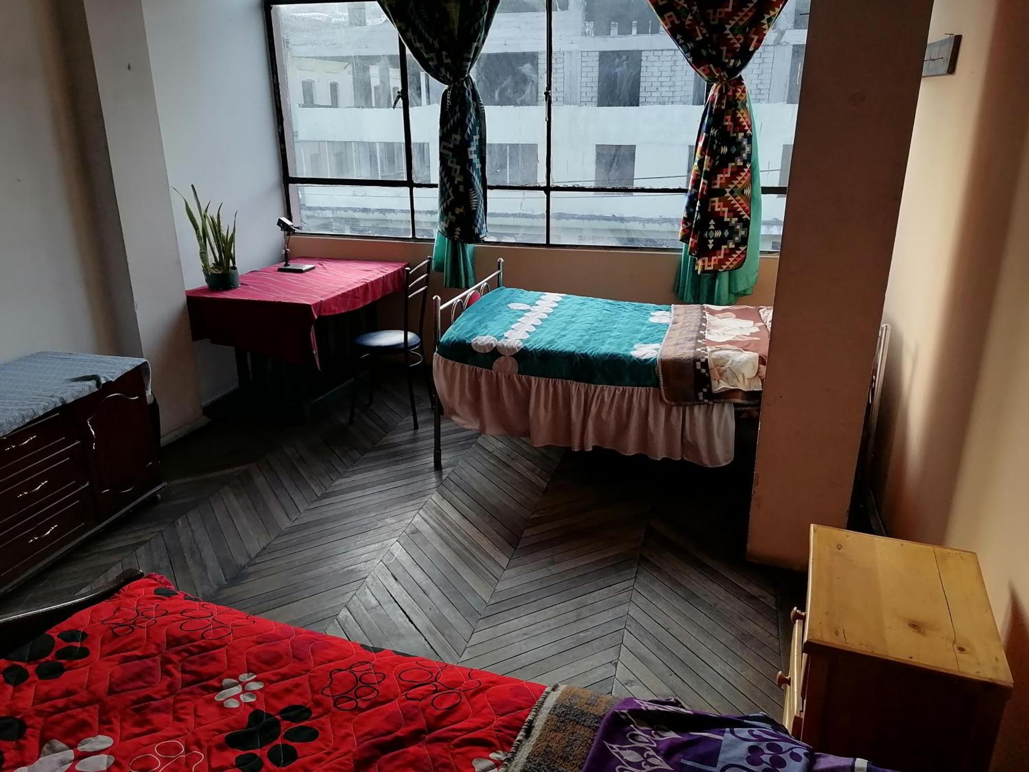 Latinos Brothers House Quito Room photo